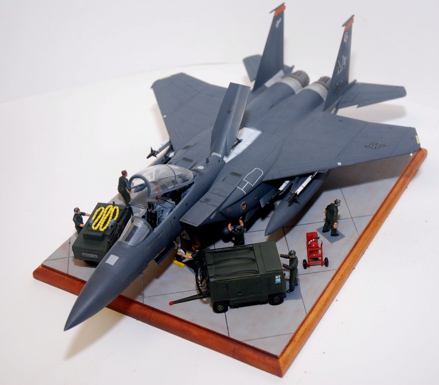 Revell 1/48 F15E Eagle - FineScale Modeler - Essential magazine for